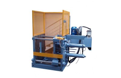 Horizontal gravitational casting machine